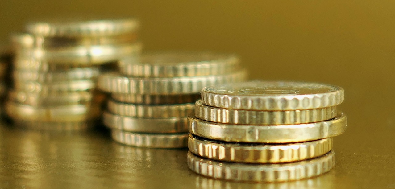 黄金价格的影响因素解析